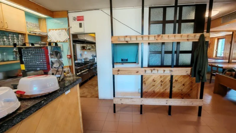 rifugio Fratelli Calvi sala interna