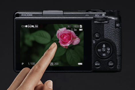 display Ricoh GR III