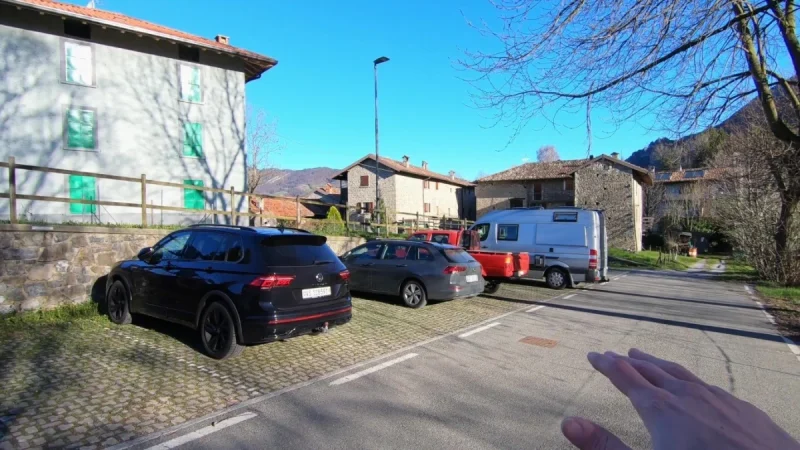 Pizzo Cerro e Castel Regina da Cavaglia – Parcheggio