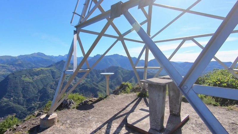 vetta del monte zucco