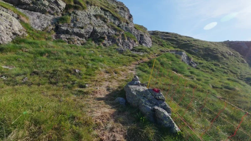 Rifugio Benigni dai Piani dell'Avaro