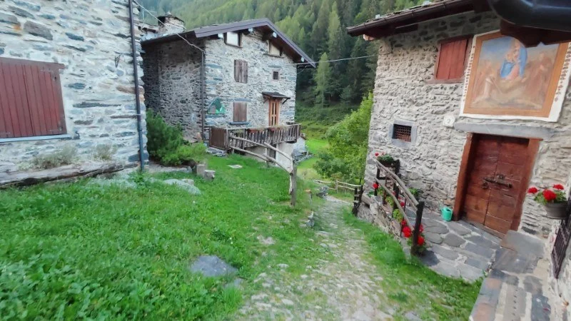 borgo pagliari carona